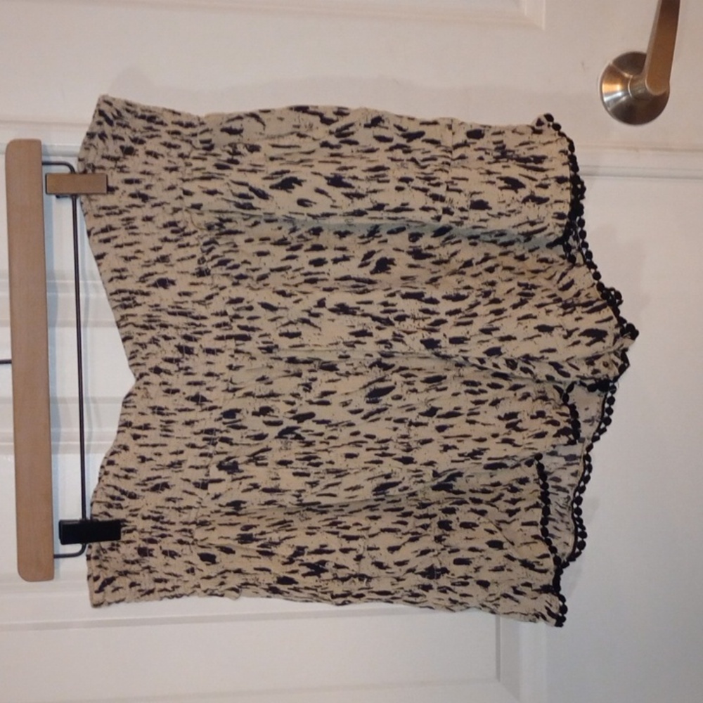 Women's Elastic Waist Shorts. XXL